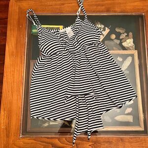 No Boundaries Juiors XL Black & White Tank Top With Shelf Bra